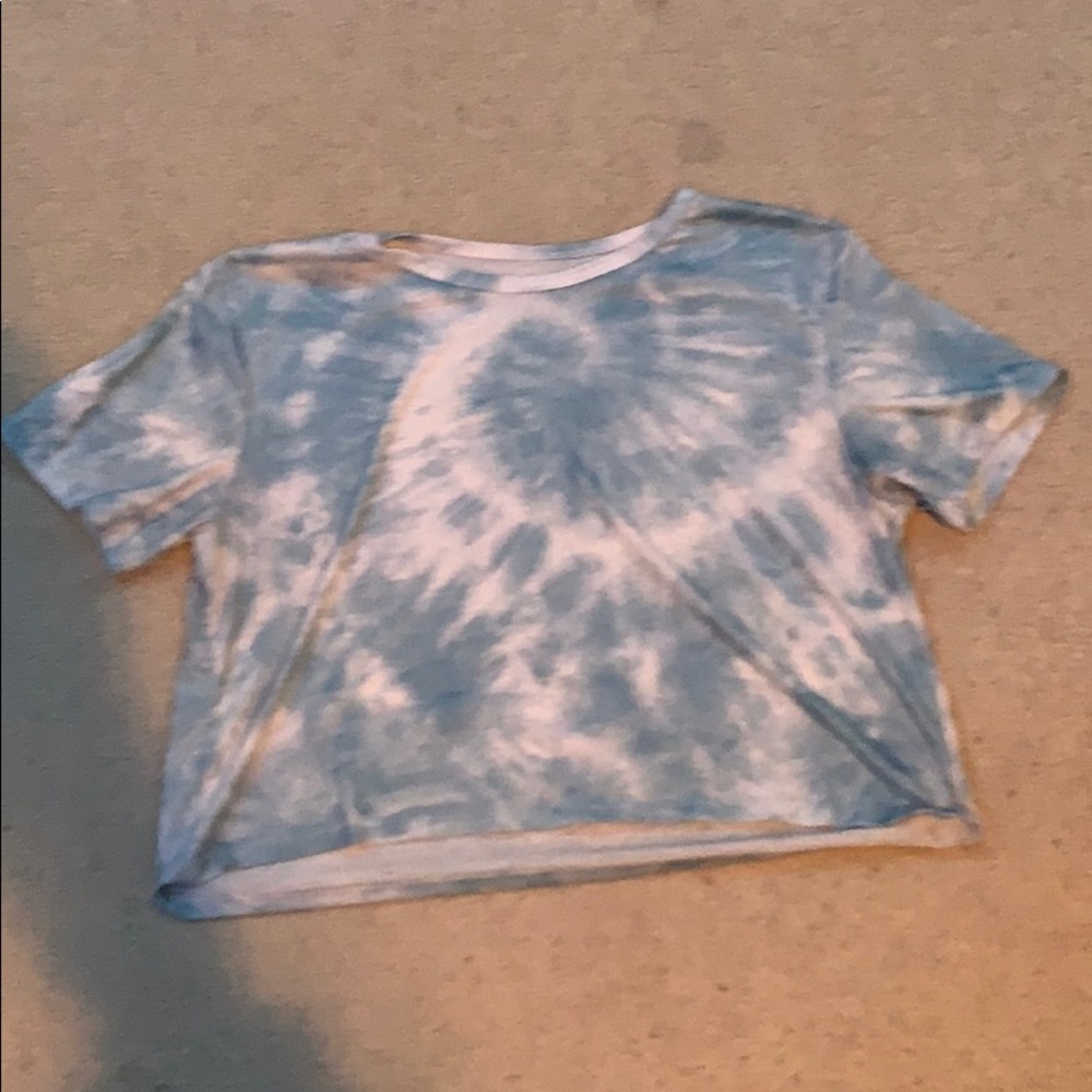 Blue and White Tye Dye Tee Semi Cropped